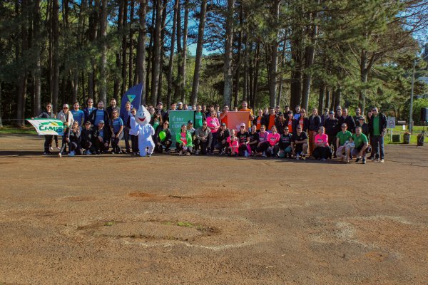 Dia C re&uacute;ne comunidade em a&ccedil;&atilde;o solid&aacute;ria em Mari&oacute;polis
